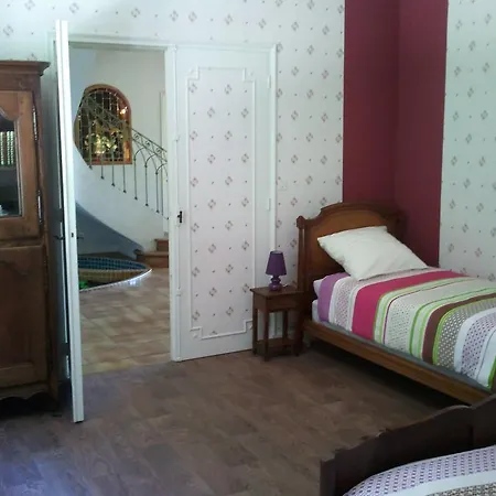 Bed & Breakfast Mas Du Trezon Cholet