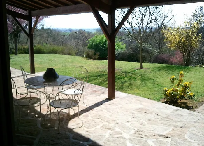 Mas Du Trezon Bed & Breakfast